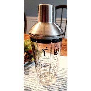 Mix Master Cocktail Shaker for mixed drinks at Bar